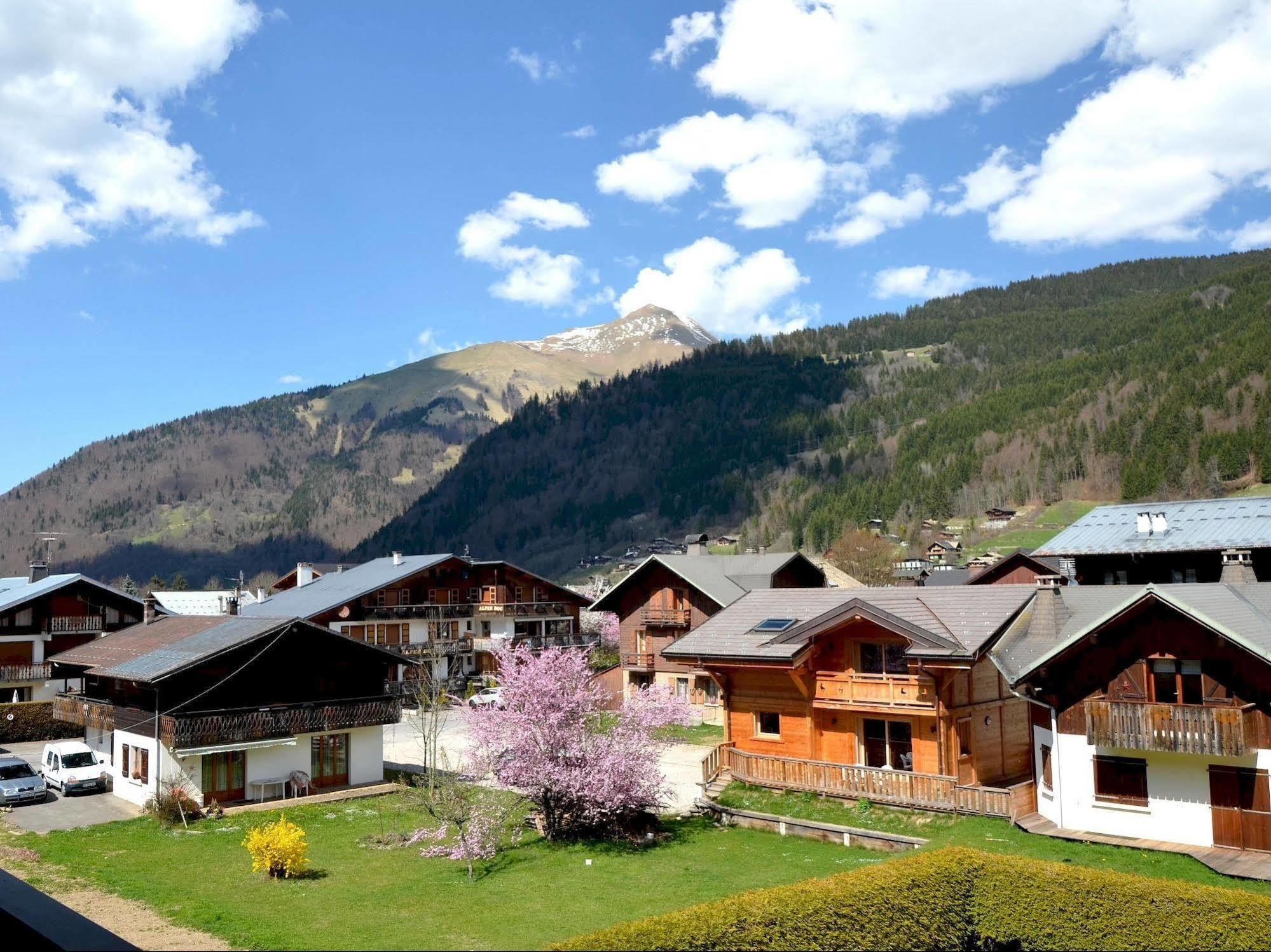 Hotel Les Bruyeres Morzine Exterior foto